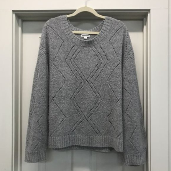 Roller Rabbit Sweater - Picture 1 of 3